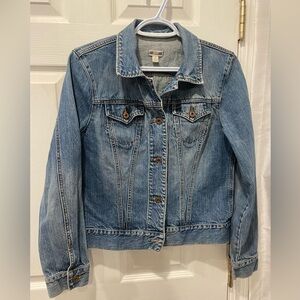 Y2K 2002 the GAP Denim Jean Jacket Women’s Size Medium Made in Hong Kong